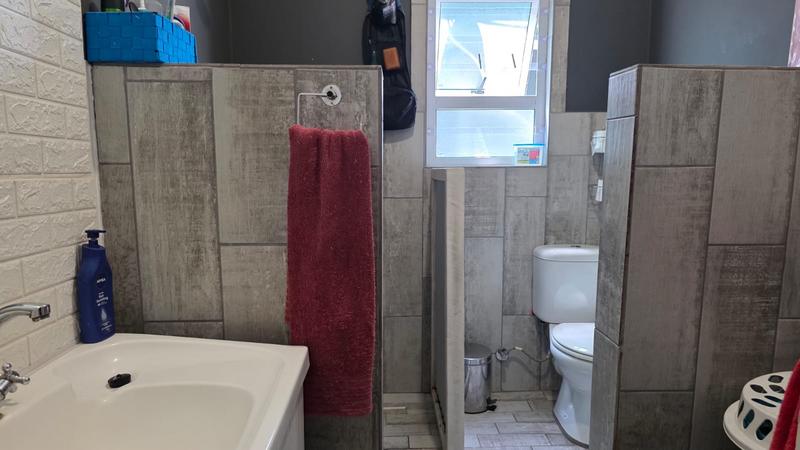 7 Bedroom Property for Sale in Albertinia Western Cape